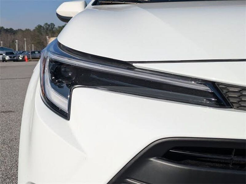 2025 Toyota Corolla — a typically priced live listing
