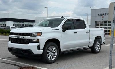 2021 Chevrolet Silverado Custom