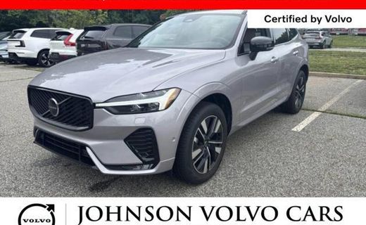 2026 Volvo XC60 Plus Dark