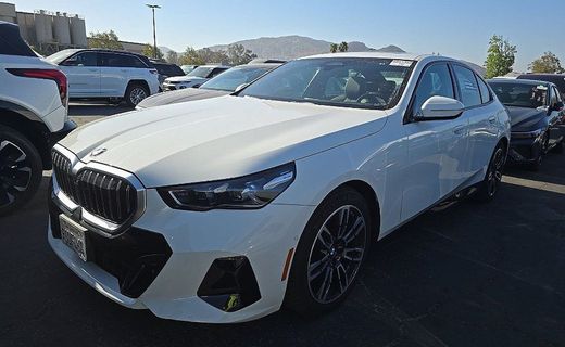 2026 BMW 530i