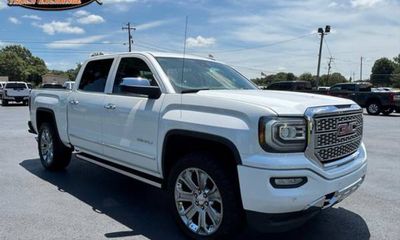 2017 GMC Sierra Denali