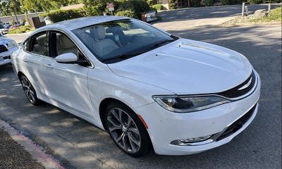 2015 Chrysler 200 200C