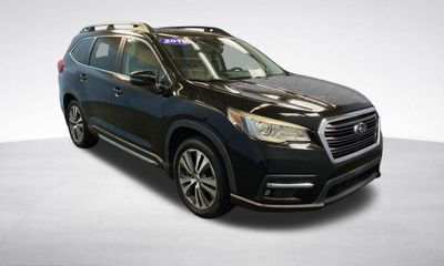 2019 Subaru Ascent Limited 7 ES
