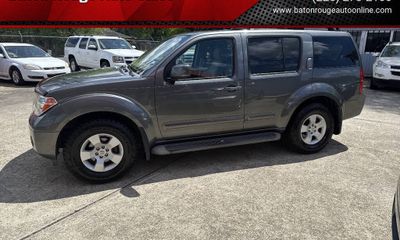 2005 Nissan Pathfinder SE