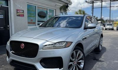 2017 Jaguar F-Pace S