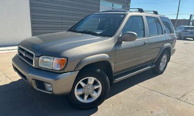 2001 Nissan Pathfinder LE