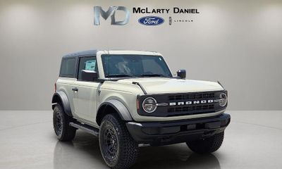 2026 Ford Bronco Base