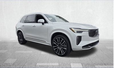 2026 Volvo XC90 Plus Bright