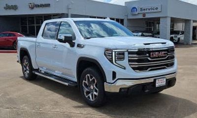 2026 GMC Sierra AT4