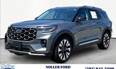 2025 Ford Explorer Platinum