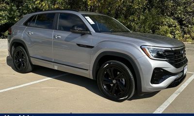2026 Volkswagen Atlas Cross Sport 4MOTION SEL Black