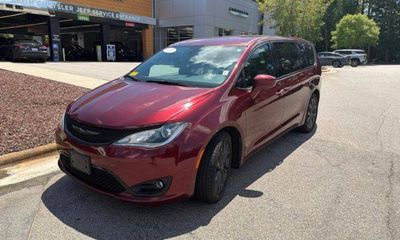 2020 Chrysler Pacifica Touring