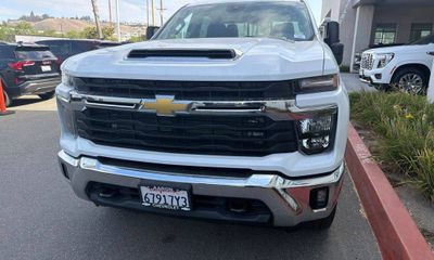 2024 Chevrolet Silverado HD LT