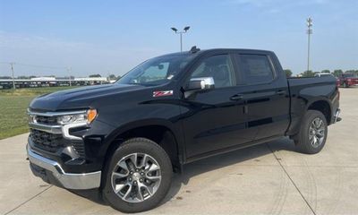 2026 Chevrolet Silverado LT