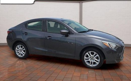2017 Toyota Yaris IA Base
