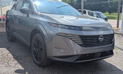 2026 Nissan Murano SV