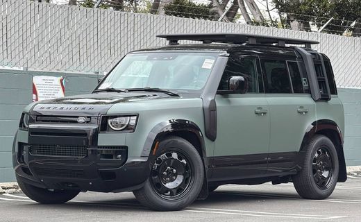 2026 Land Rover Defender 110 Limited Edition