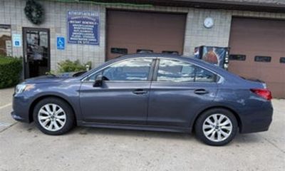 2017 Subaru Legacy Premium ES
