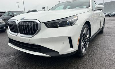 2025 BMW I5 xDrive40