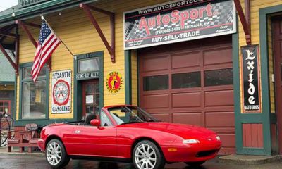 1990 Mazda MX-5 Roadster