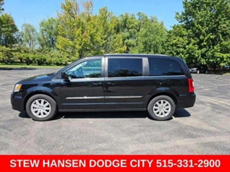 2014 Chrysler Town And Country — a typically priced live listing