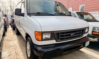 2004 Ford E-350 E 350 Super