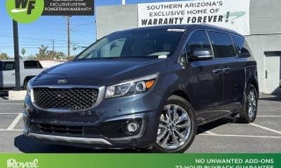 2016 Kia Sedona EX Middle Level