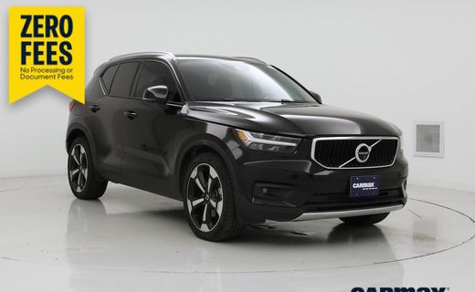 2020 Volvo XC40 Momentum