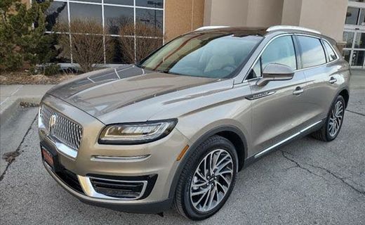 2019 Lincoln Nautilus Reserve