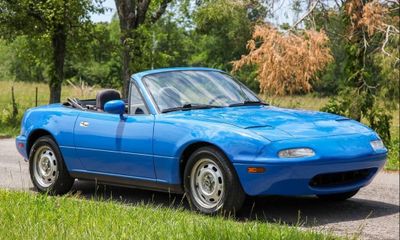 1990 Mazda MX-5 Base Convertible