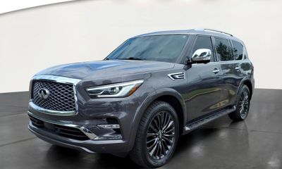 2023 Infiniti QX80 Premium