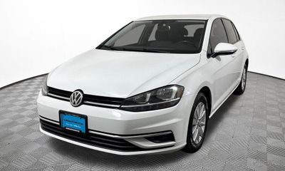 2019 Volkswagen Golf S SE