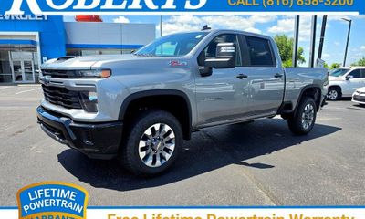 2026 Chevrolet Silverado HD Custom