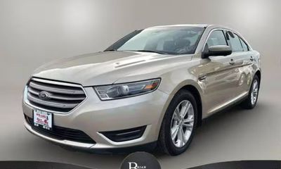 2017 Ford Taurus SEL