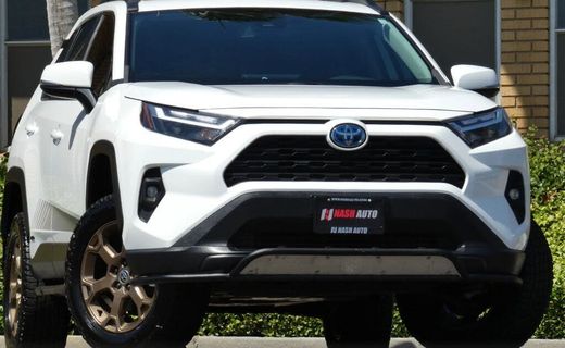 2023 Toyota RAV4 XLE Premium