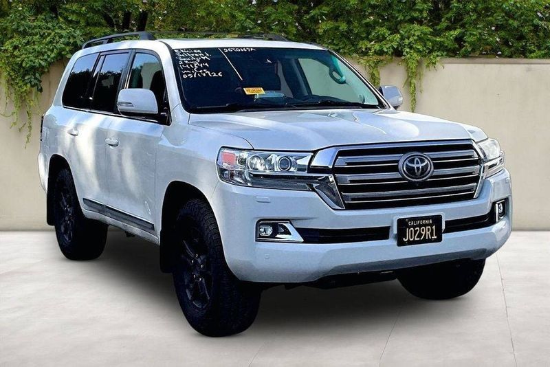 2017 Toyota Land Cruiser — a typically priced live listing