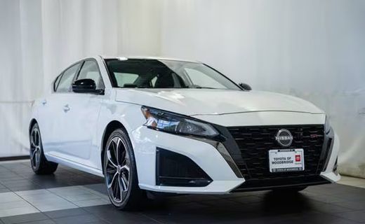 2024 Nissan Altima SR
