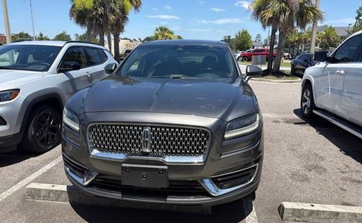 2019 Lincoln Nautilus Select