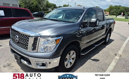 2017 Nissan Titan SV
