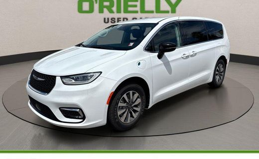 2024 Chrysler Pacifica Select
