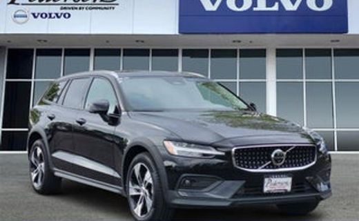 2026 Volvo V60CC Plus