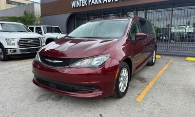 2021 Chrysler Voyager LXI