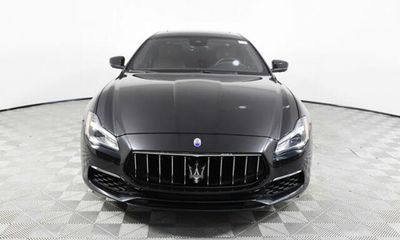2018 Maserati Quattroporte Luxury