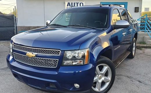2013 Chevrolet Avalanche LS