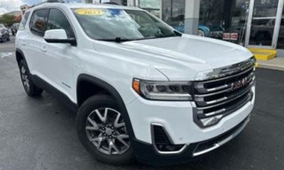 2023 GMC Acadia SLT