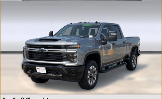 2026 Chevrolet Silverado HD Custom