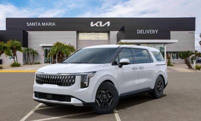 2026 Kia Carnival LX LXS