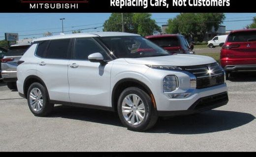 2026 Mitsubishi Outlander ES