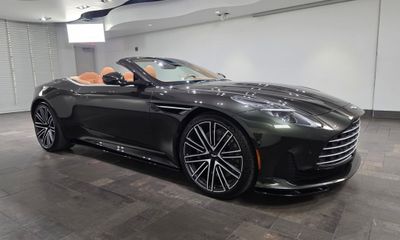 2026 Aston Martin DB12 Volante