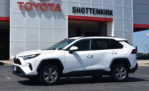 2023 Toyota RAV4 LE
